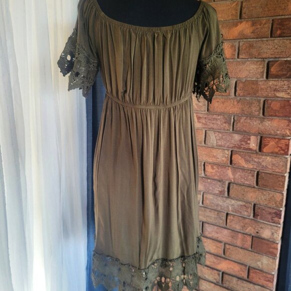 Haute Monde Lace Adorned Olive Boho Open Neck/Off Shoulder Dress - Size L - Picture 4 of 14